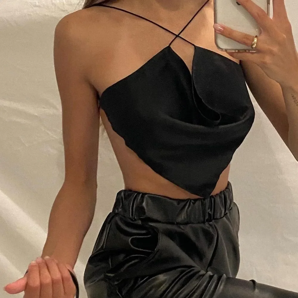 ✨ Princess Polly Exclusive Crop Top ✨ - Picture 4 of 14